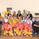 Молодогвардейцы Адыгеи посетили интернат для инвалидов и престарелых
