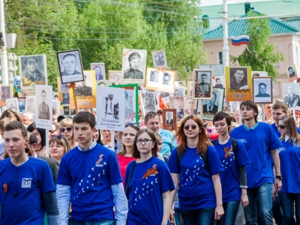 Волонтеры для бессмертного полка