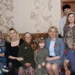 Алена Аршинова поздравила участников Великой Отечественной войны Цивильского района