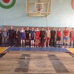 В Кузнецке состоялись Областные соревнования по тяжелой атлетике, посвященные Дню Победы