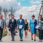 Олег Рожнов проверил ход благоустройства Парка героев Отечественной войны 1812 года в Голицыно