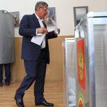 В Татарстане Минниханов проголосовал на ПГ «Единой России»