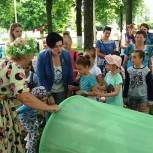 Миронова поздравила с Днем защиты детей юных жителей Брянского района 