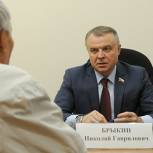 Брыкин поможет провести ремонт в квартире жительницы Тюмени