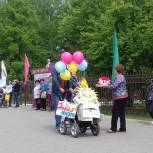 В Сузуне прошёл красочный парад колясок