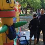 Свердловские партийцы обнаружили нарушения на детских аттракционах Екатеринбурга
