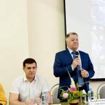 Александр Ефремов встретился с молодыми аграриями Калужской области
