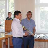 Единоросс поздравил курян с Днем медицинского работника