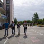 Качество летнего отдыха детей на контроле колымских партийцев