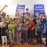 Новгородские партийцы организовали для детей благотворительные показы в планетарии