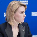 Аршинова: Активная работа молодого поколения россиян - залог настоящих и будущих успехов страны