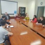 Лаптандер вручила именную стипендию студентке Ямальского многопрофильного колледжа