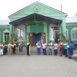 Партийцы поздравили жителей села Журавка с Днём села 