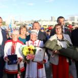 Глава Чувашии Михаил Игнатьев с супругой в Чебоксарах посетили праздничный концерт в честь Дня семьи, любви и верности