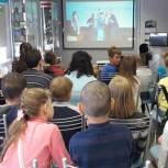 В Североморске в рамках партпроекта детям показали фильмы о жизни людей с ОВЗ
