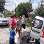 Партиец помогает многодетным семьям в Курском районе