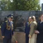 В Новой Усмани установили мемориальный комплекс землякам, погибшим в локальных конфликтах