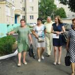 «Городская среда»: Партийцы отметили активность жителей Ртищева в вопросах благоустройства дворов        