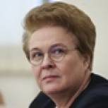 Госдума одобрила в III чтении законопроект об увеличении пособий на детей до трех лет для нуждающихся семей