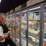 Партийцы взяли на контроль качество молочной продукции