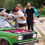Более сорока уникальных автомобильных были представлены на конкурсе-выставке «Fest Car-2K19» в Арзамасе