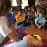 Кемеровские партийцы провели для школьников Киселевска уроки первой помощи