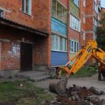 В Тайшете проходит благоустройство дворов в рамках партпроекта «Городская среда»