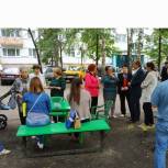 Октябрьский район: Жители улицы Бородина получили ответы на интересующие вопросы 