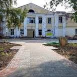 Партийцы проконтролировали ход строительства Дома культуры в поселке Самусь