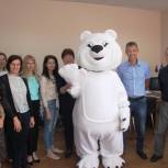 Ряды чебоксарских единороссов пополнил новый «член Партии» - белый медведь