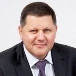 Партийцы поздравляют с юбилеем Олега Лифинцева