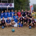 В Брянске «Молодая Гвардия Единой России» провела турнир по пляжному футболу среди женских команд