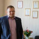 При содействии Александра Вахова в гимназии установили новые окна