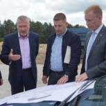 Партийцы проверили ход работ по благоустройству парка «Утиное озеро» в Дзержинске
