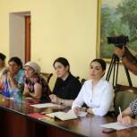 Вопросы информирования многодетных семей о положенных им льготах обсудили в Дербентском районе