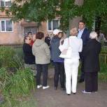Часть проблем, озвученных жителями улицы Вяземского на встрече с депутатом Сергеем Лисоволом, удалось решить оперативным путем