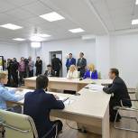 Медведев заявил о сохранении курса на строительство новых школ и детсадов 