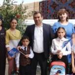 Абдулахид Джаватов принял участие в акции «Собери ребенка в школу»