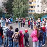 Партийцы Сызрани в очередной раз стали организаторами и участниками праздника "А у нас во дворе"