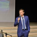 Павел Тараканов рассказал тобольским школьникам, как стать достойными гражданами и преуспеть 