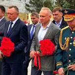 Новосибирские партийцы почтили память жертв блокады Ленинграда