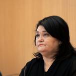 Наталья Западнова прокомментировала поправки в окружной закон о мерах социальной поддержки детей-сирот