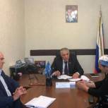 Социальные вопросы граждан решал в приемной «Единой России» депутат Фирудин Раджабов