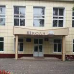 Дмитрий Никулин оказал содействие в проведении ремонтных работ сразу трех школ в Зырянском районе