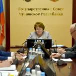  Председатель Государственного Совета Чувашской Республики Альбина Егорова провела еженедельное совещание