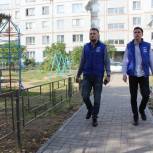 Общественный контроль "Единой России" проводит рейд по дворовым территориям