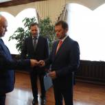 Рустем Ахмадинуров получил удостоверение депутата парламента Башкортостана