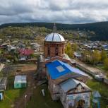 Алексей Вихарев помогает восстановить Крестовоздвиженский храм в Нижних Сергах