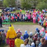 Праздник двора состоялся в Нижнем Новгороде в честь завершения благоустройства придомовой территории