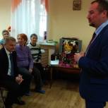 Иван Богданов и Максим Черствов встретились с ветеранами Ленинского района